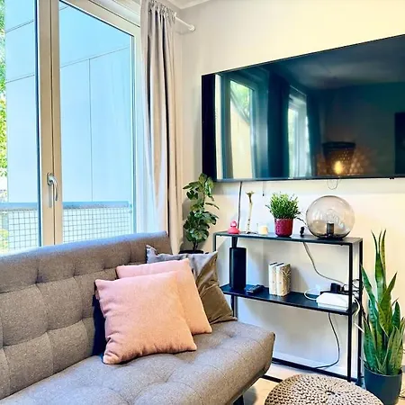 The Zany Zone - Gruenerlokka Apartment *